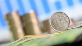 Курс юаня на Мосбирже опустился ниже 11 рублей на налоговом периоде