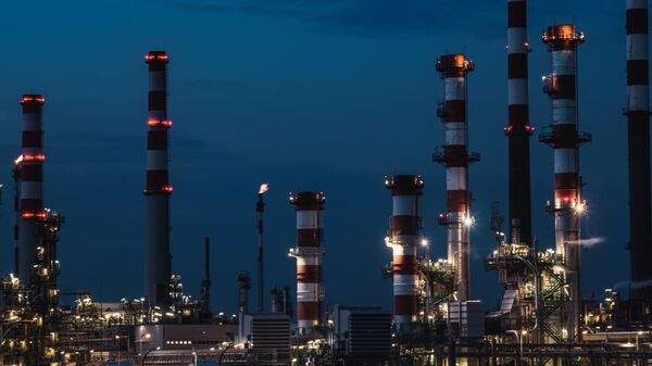 Read more about the article Цены на нефть перешли к снижению после выхода данных о запасах в США