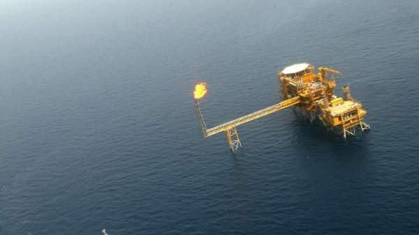 Read more about the article Цены на нефть умеренно растут на опасениях снижения экономической активности