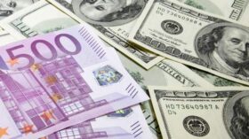 Евро слабо растет к доллару перед выходом данных по безработице в еврозоне