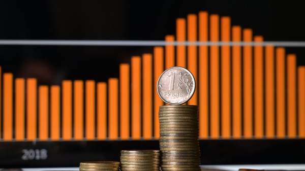 Read more about the article Аналитик Шнейдерман: рубль укрепляют спад импорта и продажи валюту Минфином