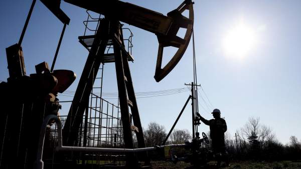 Read more about the article Цена нефти Brent опустилась ниже $63 за баррель