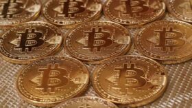 Биткоин впервые с апреля опустился в ходе торгов ниже 86 тысяч долларов