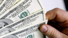Доллар дорожает к мировым валютам в ожидании итогов ФРС США