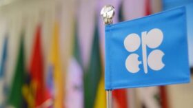 Эксперты: выход ОАЭ из ОПЕК может запустить гонку предложения нефти на мировом рынке